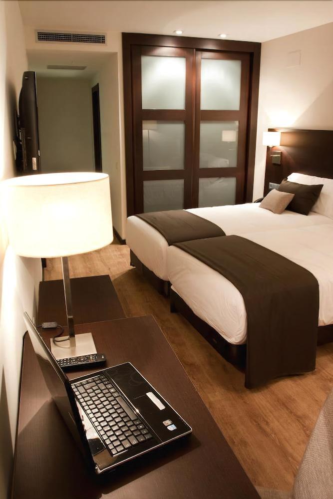 Hotel Paloma Tomelloso Exterior photo